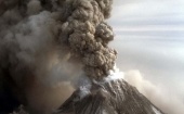 Пепловые выбросы зафиксированы на вулкане Шивелуч на Камчатке